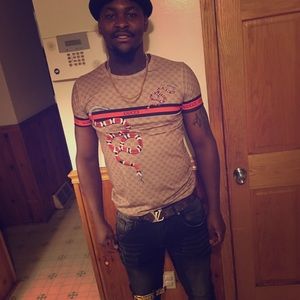 Meet your Posher, Versace